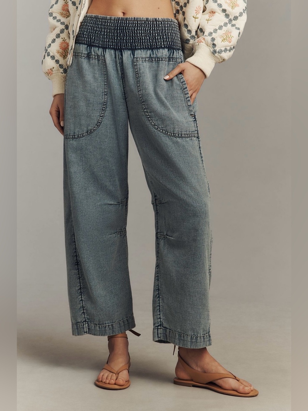 Anthropologie Pilcro Reese Barrel Leg Pull On Pants Smocked Cotton Size M Blue - Picture 2 of 8